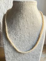 Vintage Perlenkette, zart und schlicht (42 cm)