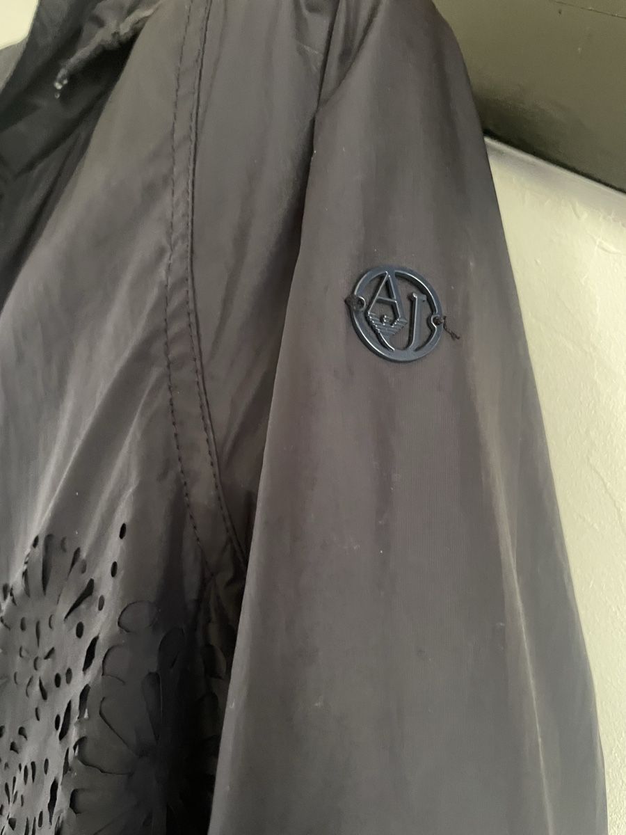 Armani Giacche: Armani Jeans rain jacket size 6US – Usato da Yverdon-les-Bains venduto da pen_bbz8 4