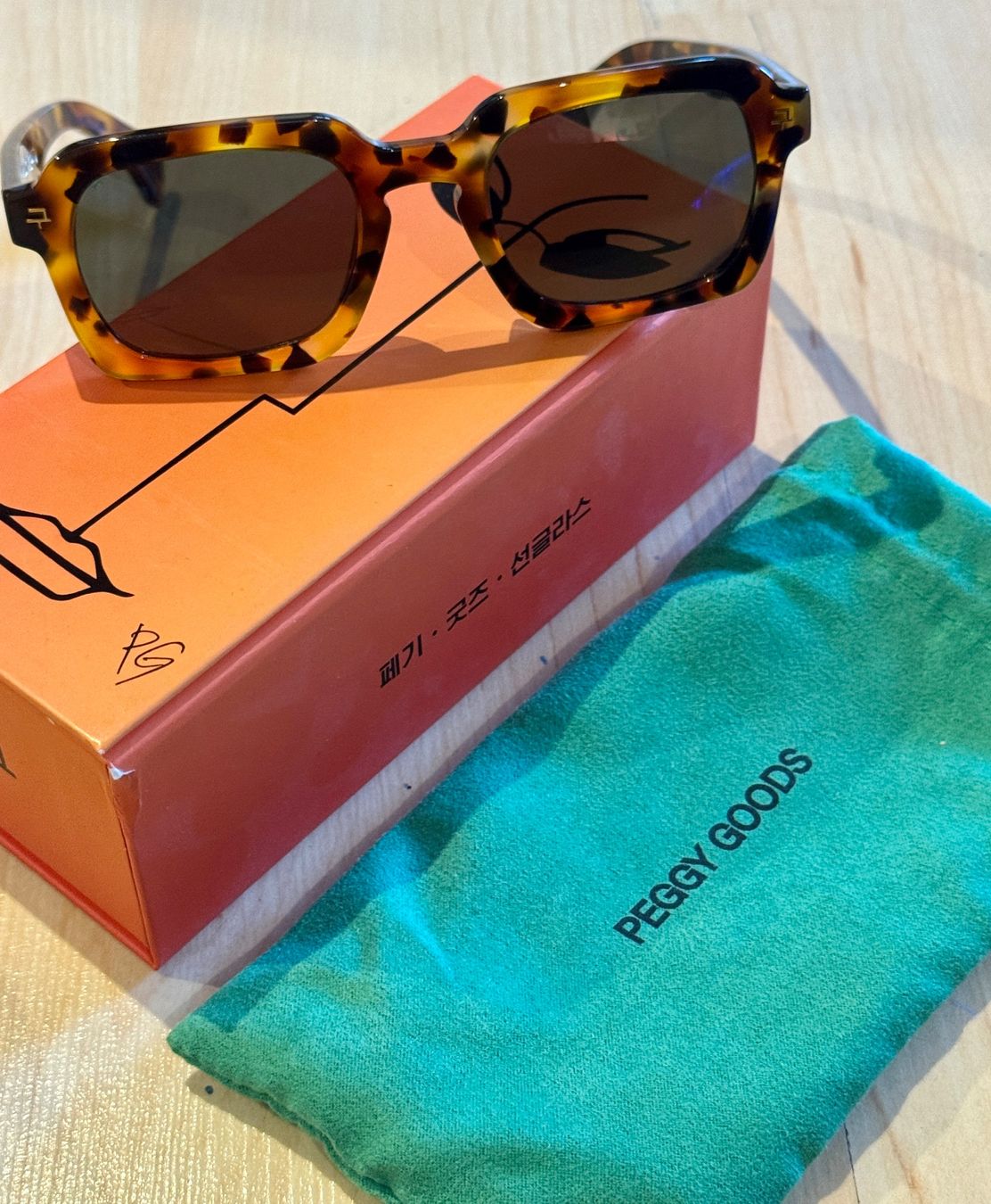 Occhiali & Lenti: SONNENBRILLE "PEGGY GOODS" NEU – Nuovo e nell'imballaggio originale da Seuzach venduto da Inspektor99 1
