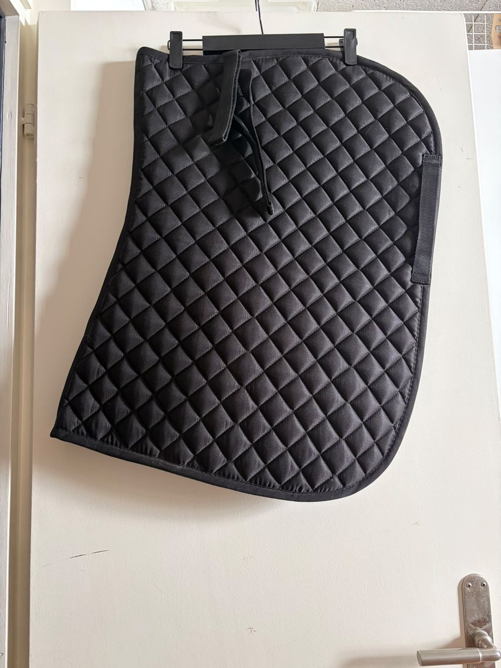 Selle & Accessori: Schabracke schwarz gesteppt neuwertig – Usato da Kaiserstuhl AG venduto da tin_dlg8