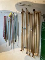 Konvolut Stricknadeln, verschiedene Grössen und Materialien!