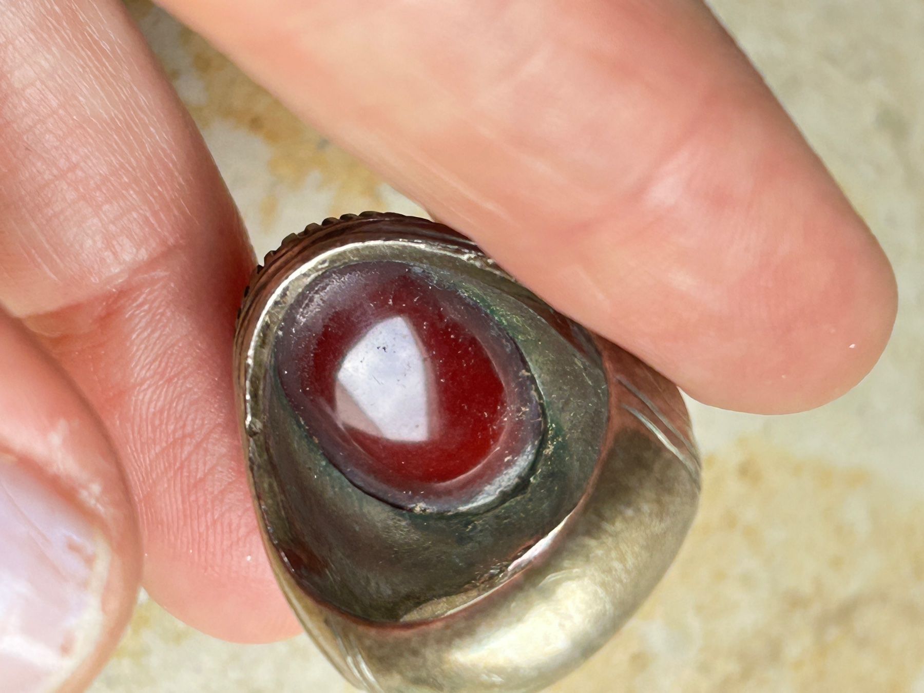 Anelli: Weinroter Pompöser Ring (59) – Usato da Laufen venduto da Bellebellezza 4