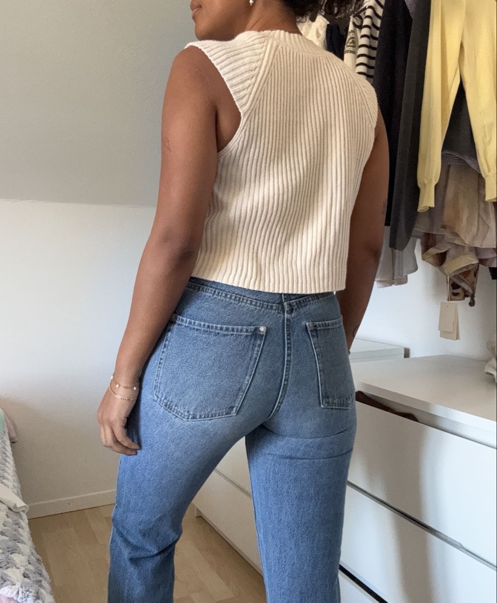H&M Jeans: Jeans Straight Fit – Gebraucht aus Winterthur von Flomiverse 3