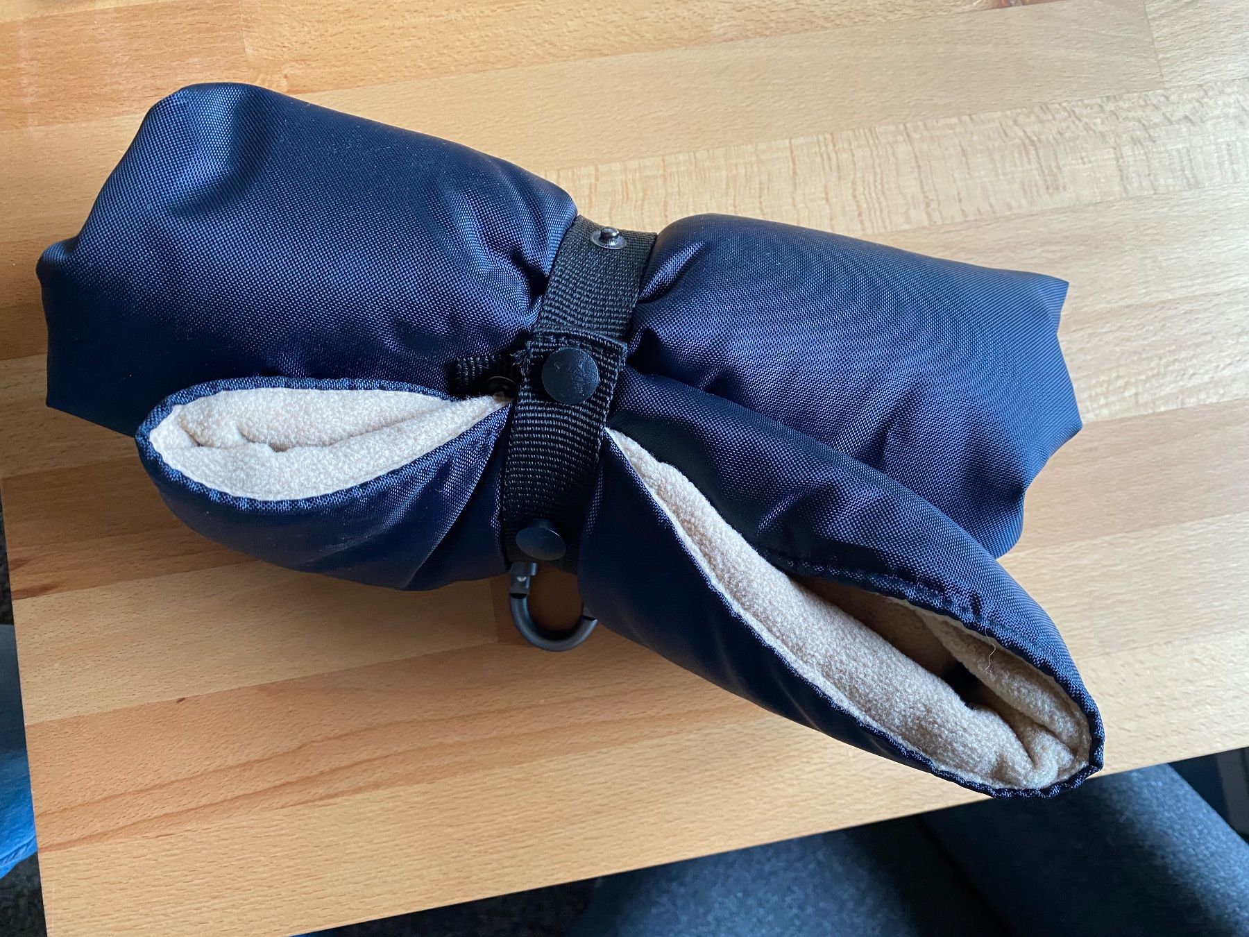 Coperte: Outdoor Hundedeckeli wasserdicht – Nuovo (secondo la descrizione) da St. Gallen venduto da simeli-