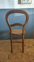 Chaise en bois ancienne