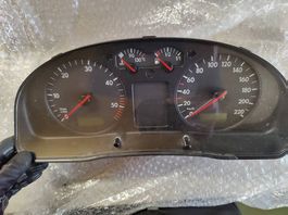Gebrauchter Tacho Passat 3B/B5 Diesel 3B1919880C