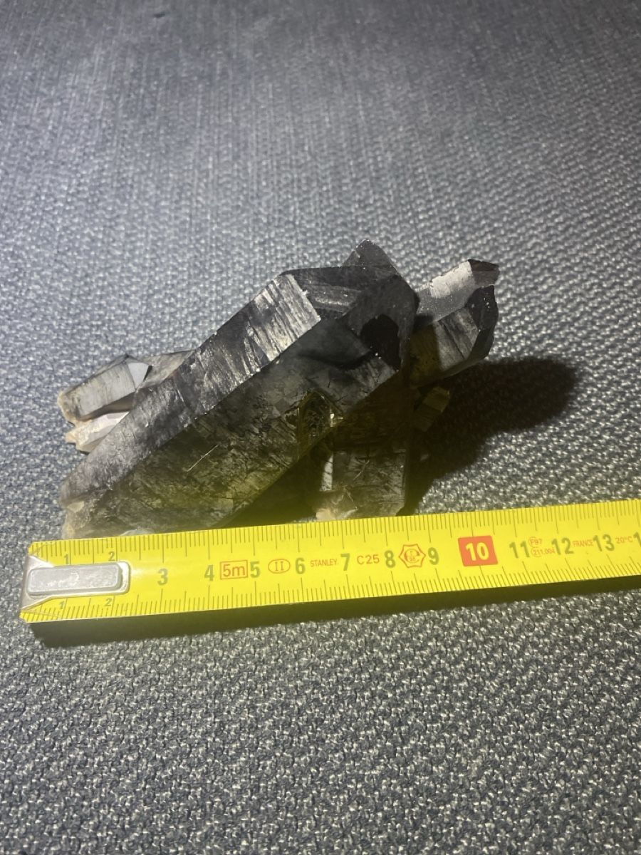 Minerali & Pietre curative: Einzigartige Rauchquarz-Formation – Usato da Berikon venduto da Samurai67ch 4