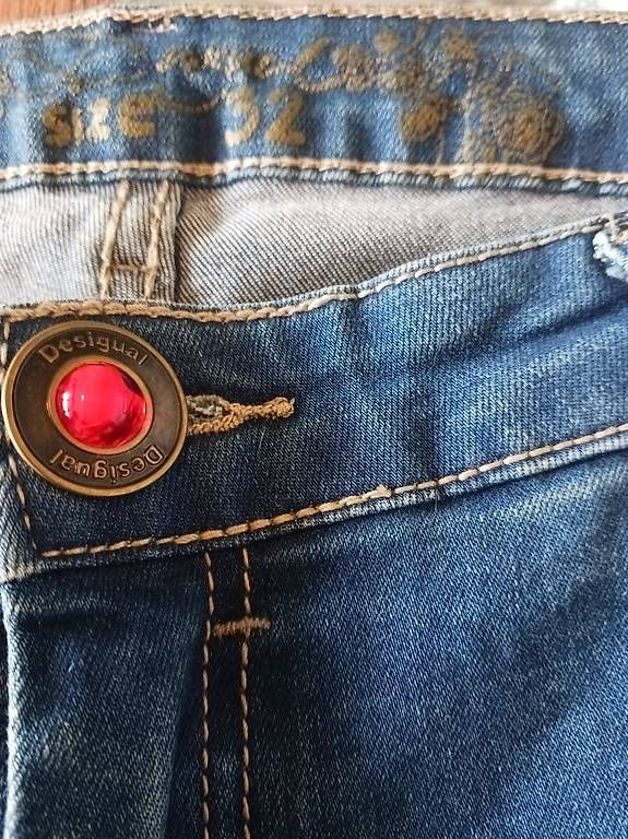Desigual Jeans: Jeans von Desigual 32 – Usato da Riedholz venduto da bri_fr7s 2