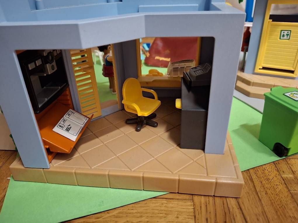 Spielzeuge: Campingplatz Playmobil – Gebraucht aus Niederwangen BE von bff_mbb2 3
