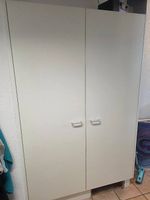 Schöner 2 türiger Einbauschrank