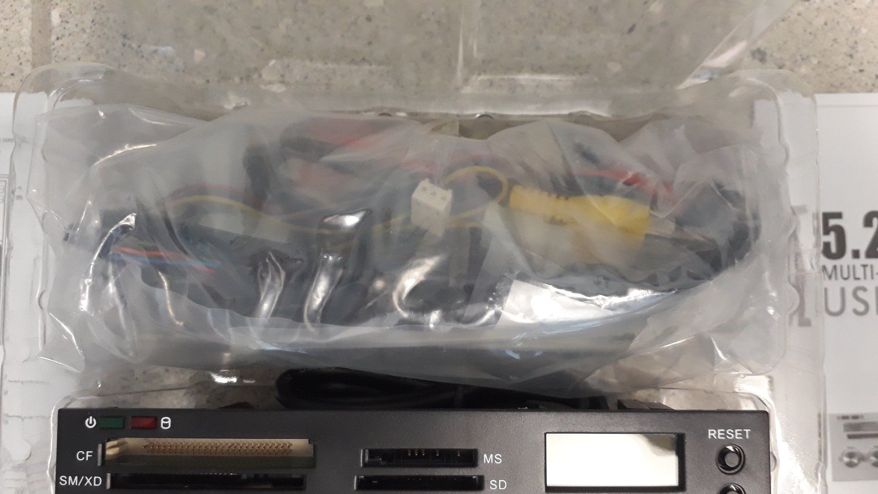Kartenlesegeräte: Kartenleser 5.25 Multipanel – Neu und originalverpackt aus Stäfa von Supertramp73 5