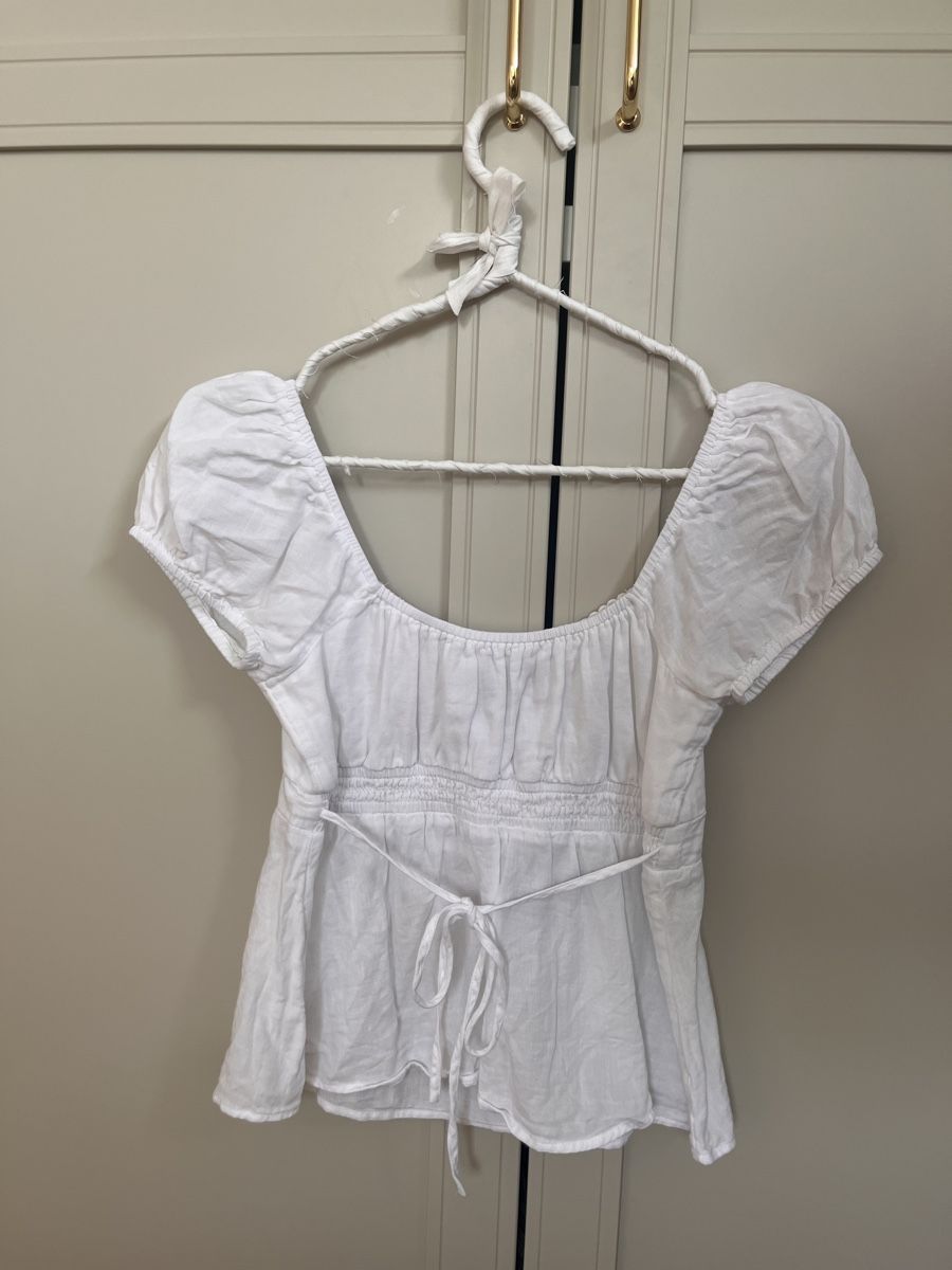 Hollister Top: Top Hollister – Usato da Neudorf venduto da wen_9jfq 2
