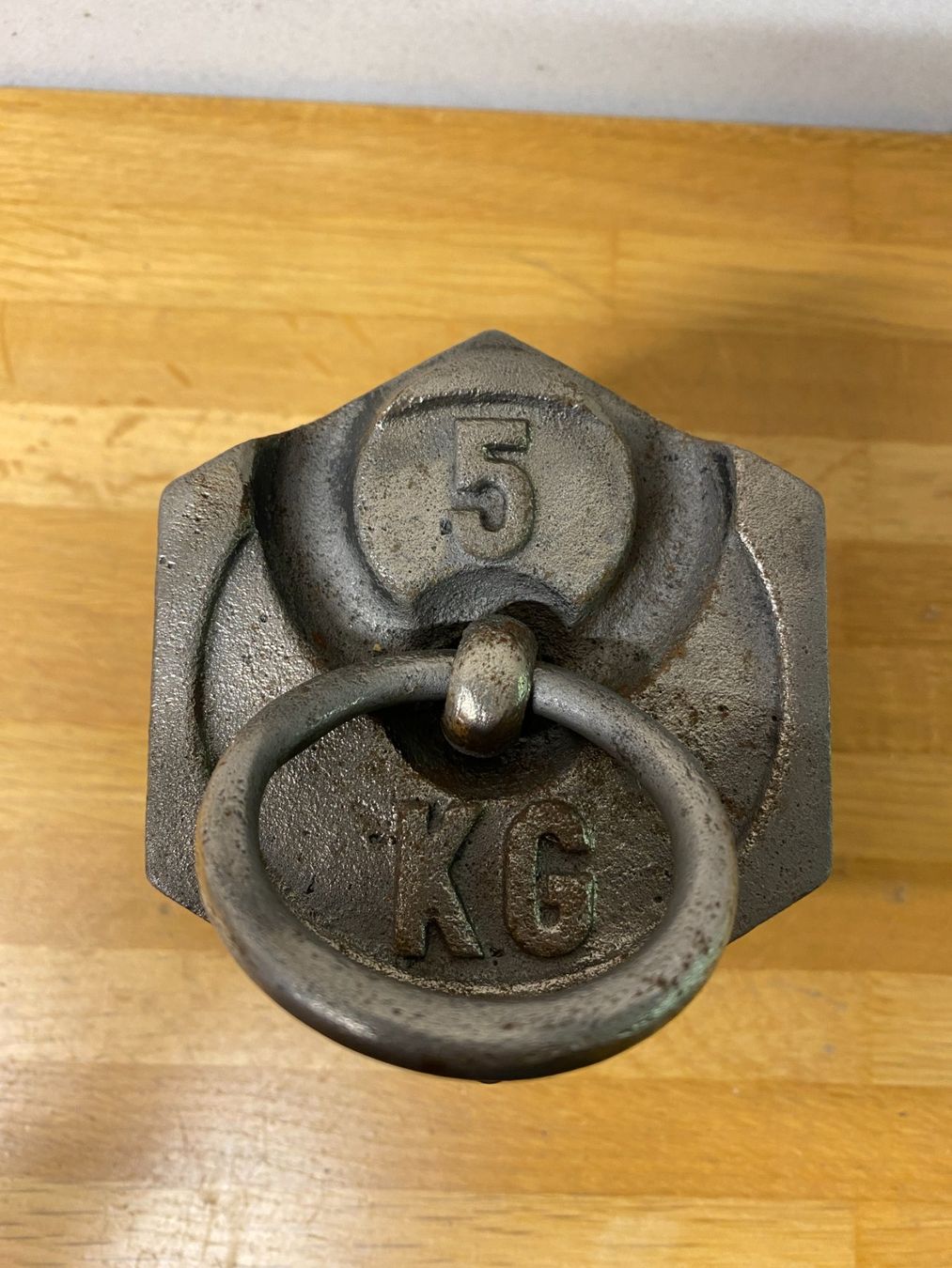 Bilance e pesi: Alter Gewichtsstein 5 Kg – Usato da Schönenbuch venduto da Laubfrosch05 2