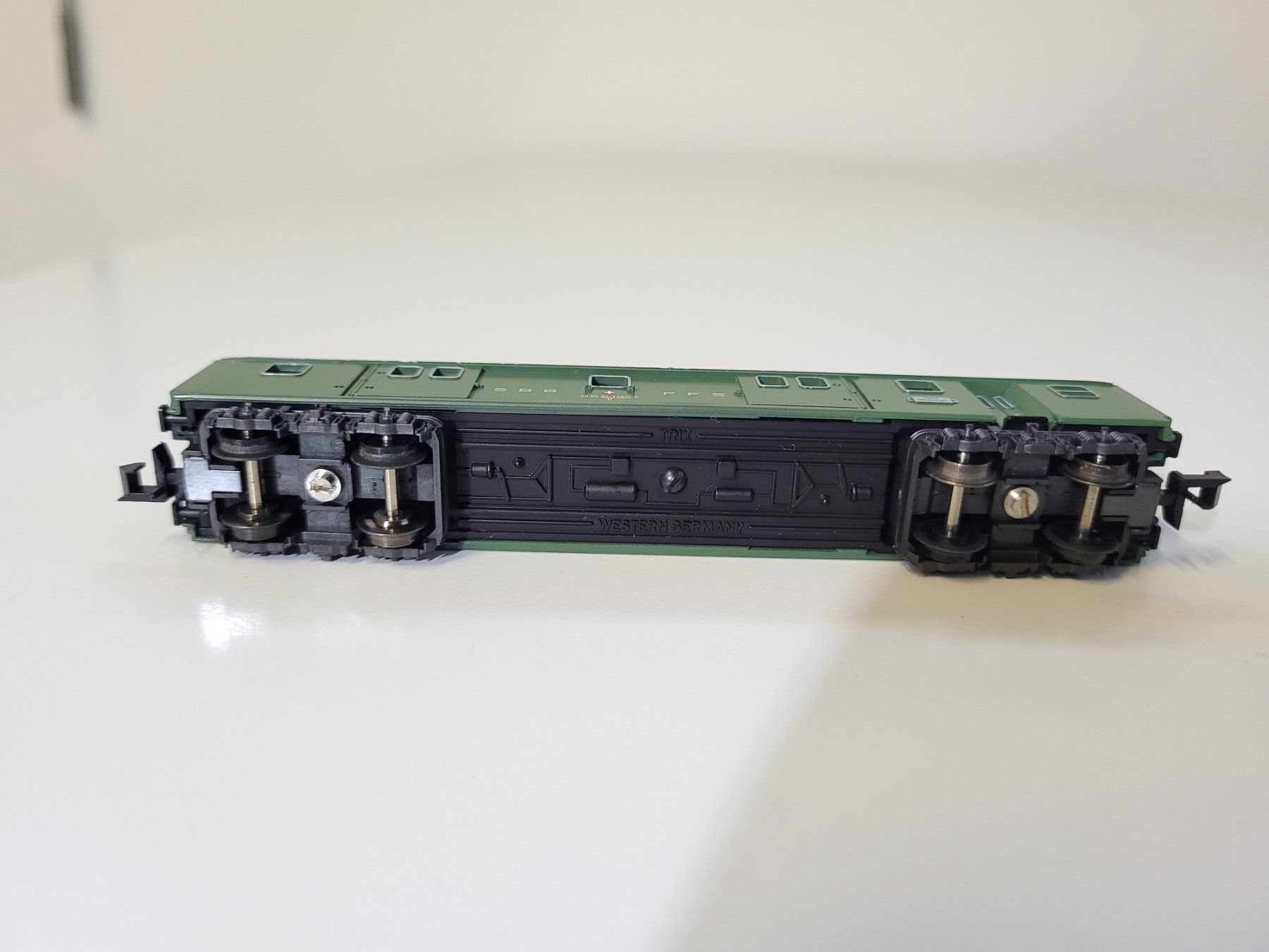 Trix Modellini di ferrovie: Minitrix 3027 SBB Gepäckwagen – Usato da Brügg BE venduto da POU-BELLE 2