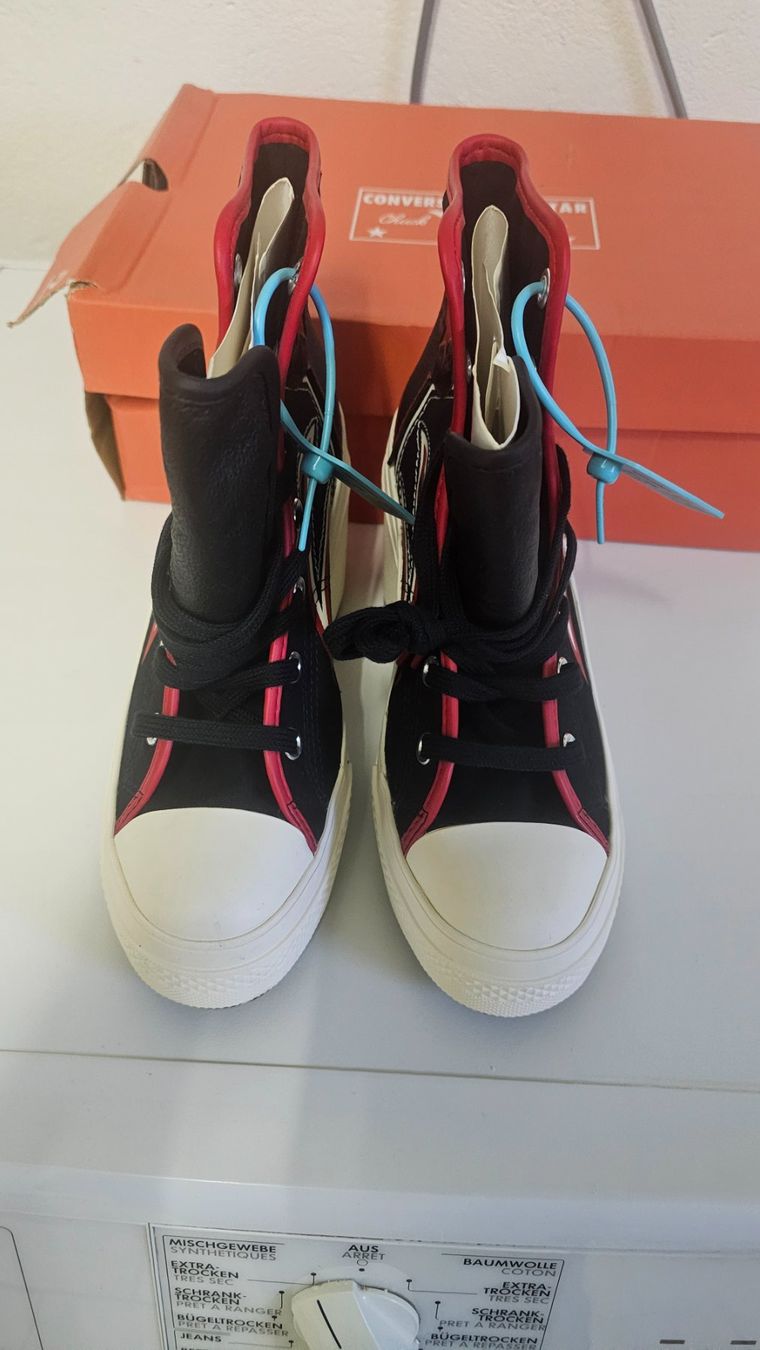 Converse Scarpe da donna: Converse Chuck 70 De Luxe Heel High 'Moto' – Nuovo e nell'imballaggio originale da St-Prex venduto da sebgav 1
