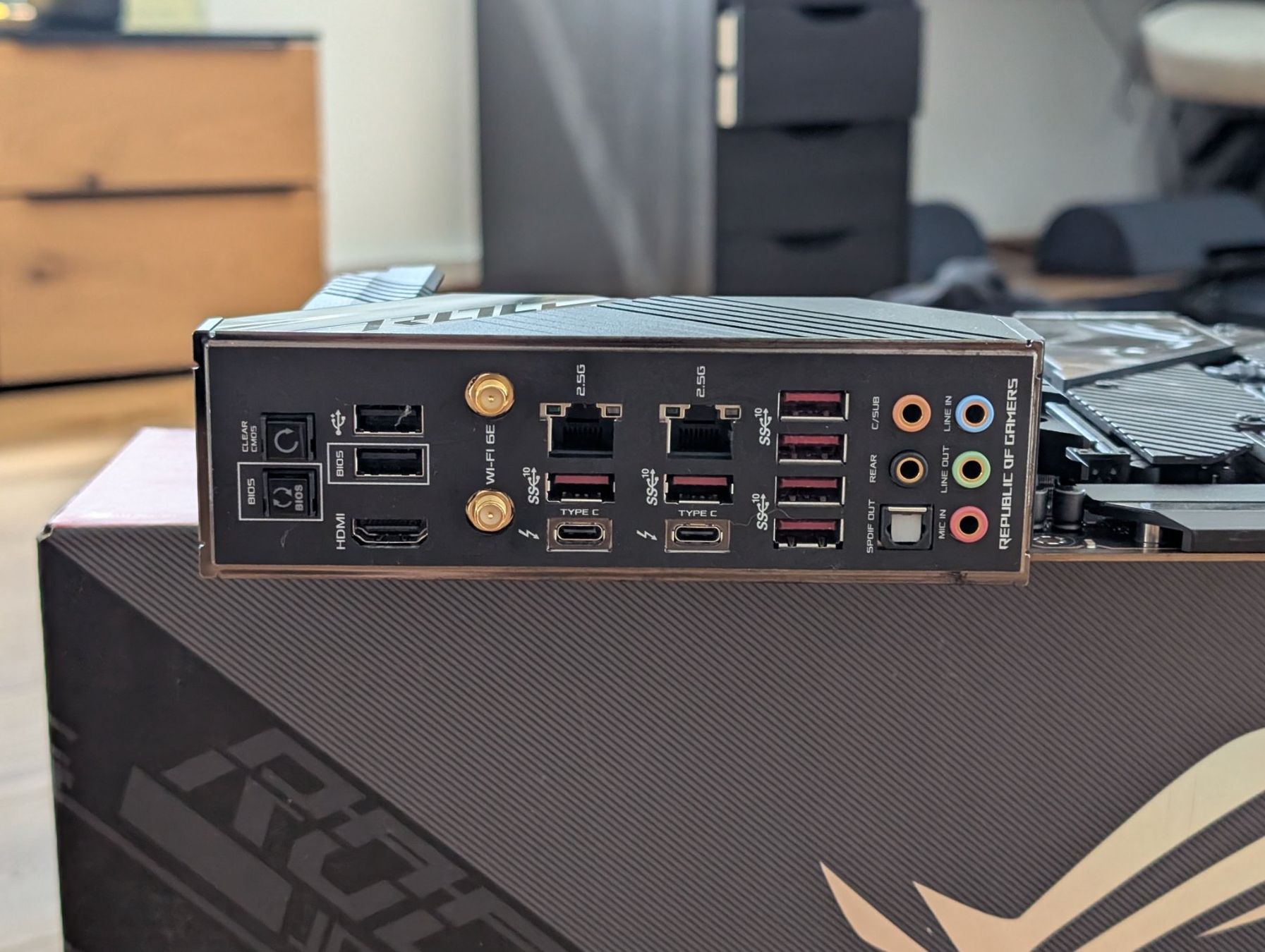 Asus Schede madri: ROG MAXIMUS XIII HERO inkl. Intel 10900kf CPU – Usato da Rüthi (Rheintal) venduto da Hafo1992 2