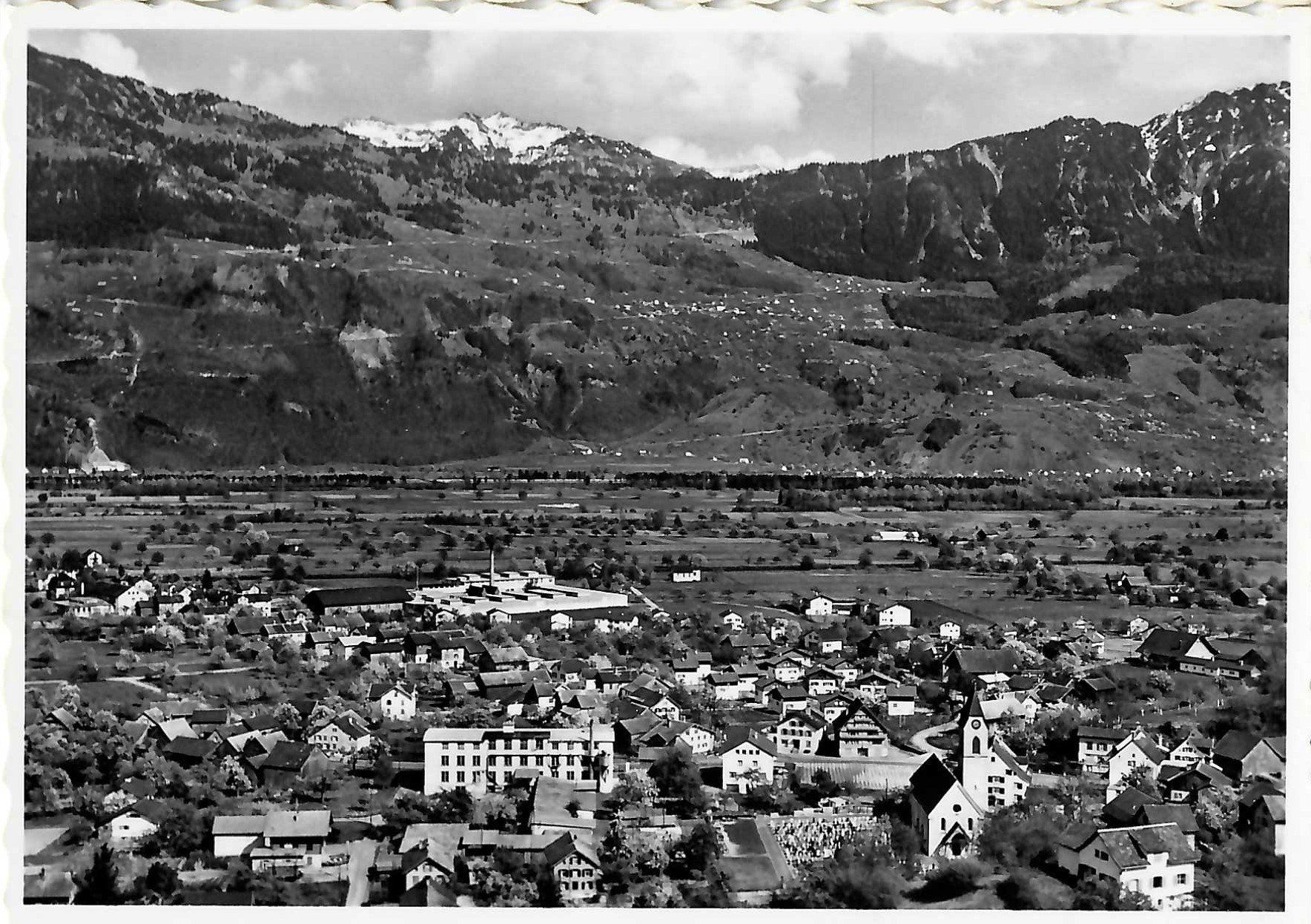 Ansichtskarten: Sevelen SG Ortsansicht Nr.1102 ,  ca.1950 – Gebraucht aus Solothurn von Bepposol