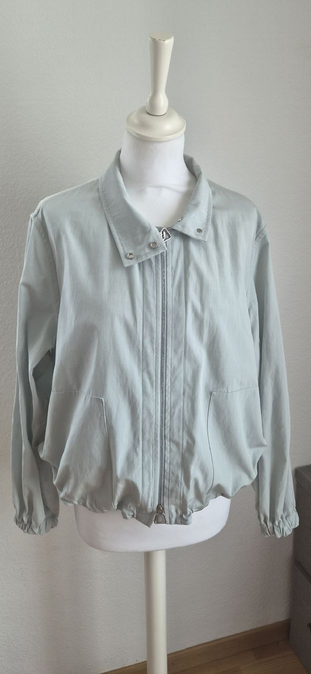 Akris Giacche: A-KR-I-S Blouson hellblau Groesse 38  – Nuovo (secondo la descrizione) da Rapperswil SG venduto da lemiii