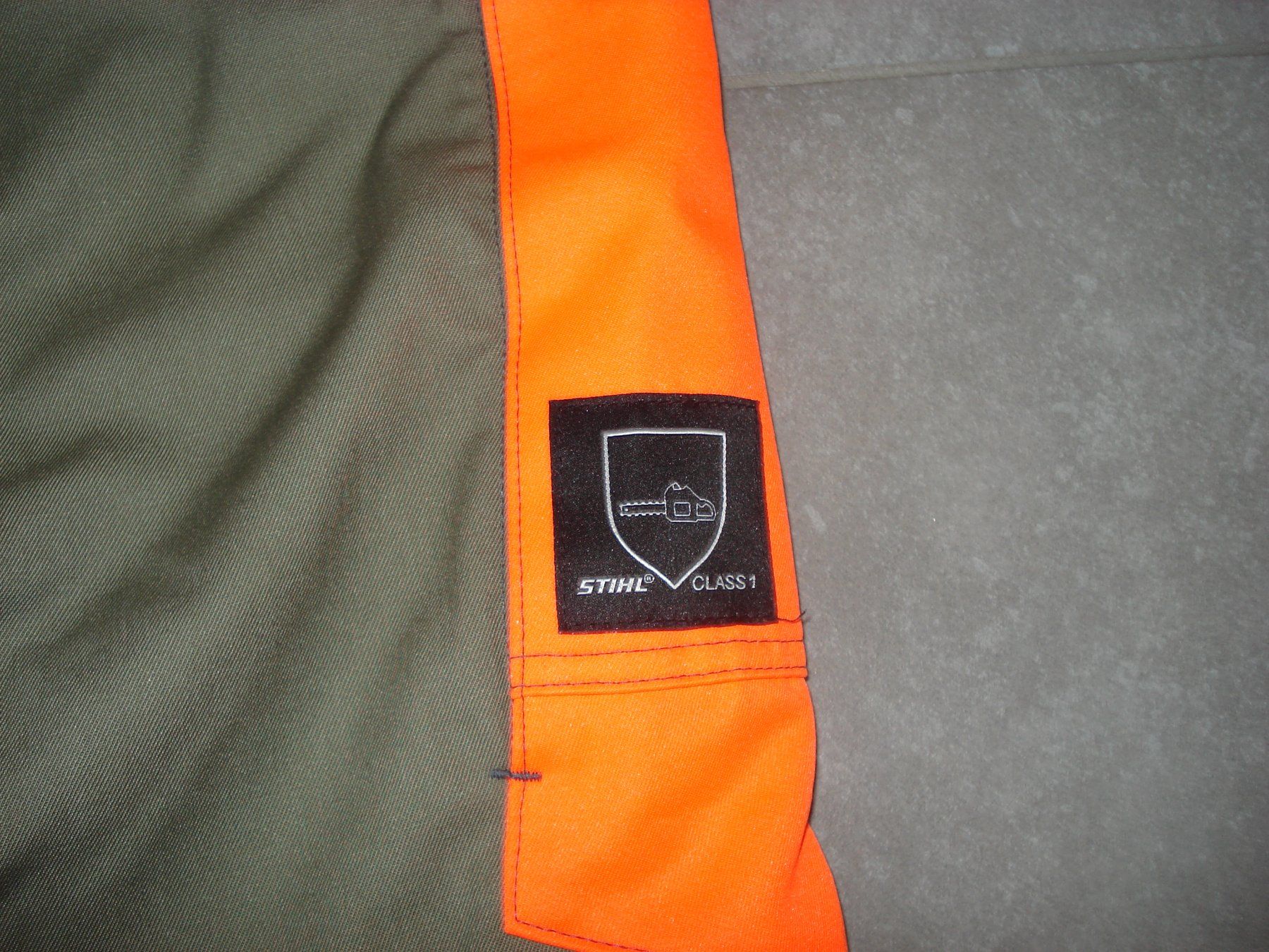 Pantaloni: Stihl Schnittschutz-Bundhose Gr. 50 – Nuovo (secondo la descrizione) da Root venduto da vil_k76z 1