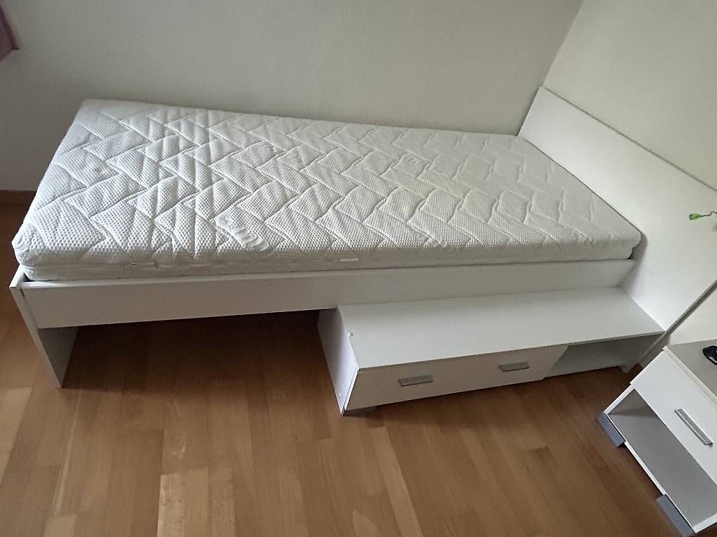 Betten: Komplettes Kinder-Schlafzimmer – Gebraucht aus Rafz von ABE80 2
