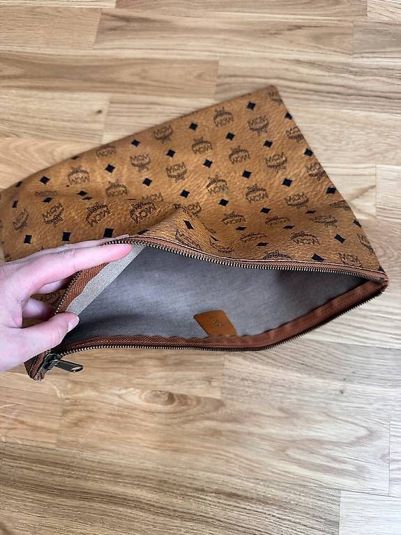 Mcm Valigie & Borse: MCM Vintage Pouch / Dokumenteappe – Usato da Dübendorf venduto da baskiglot 1
