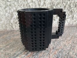 Tasse schwarz Lego-Optik rechteckig guter Zustand