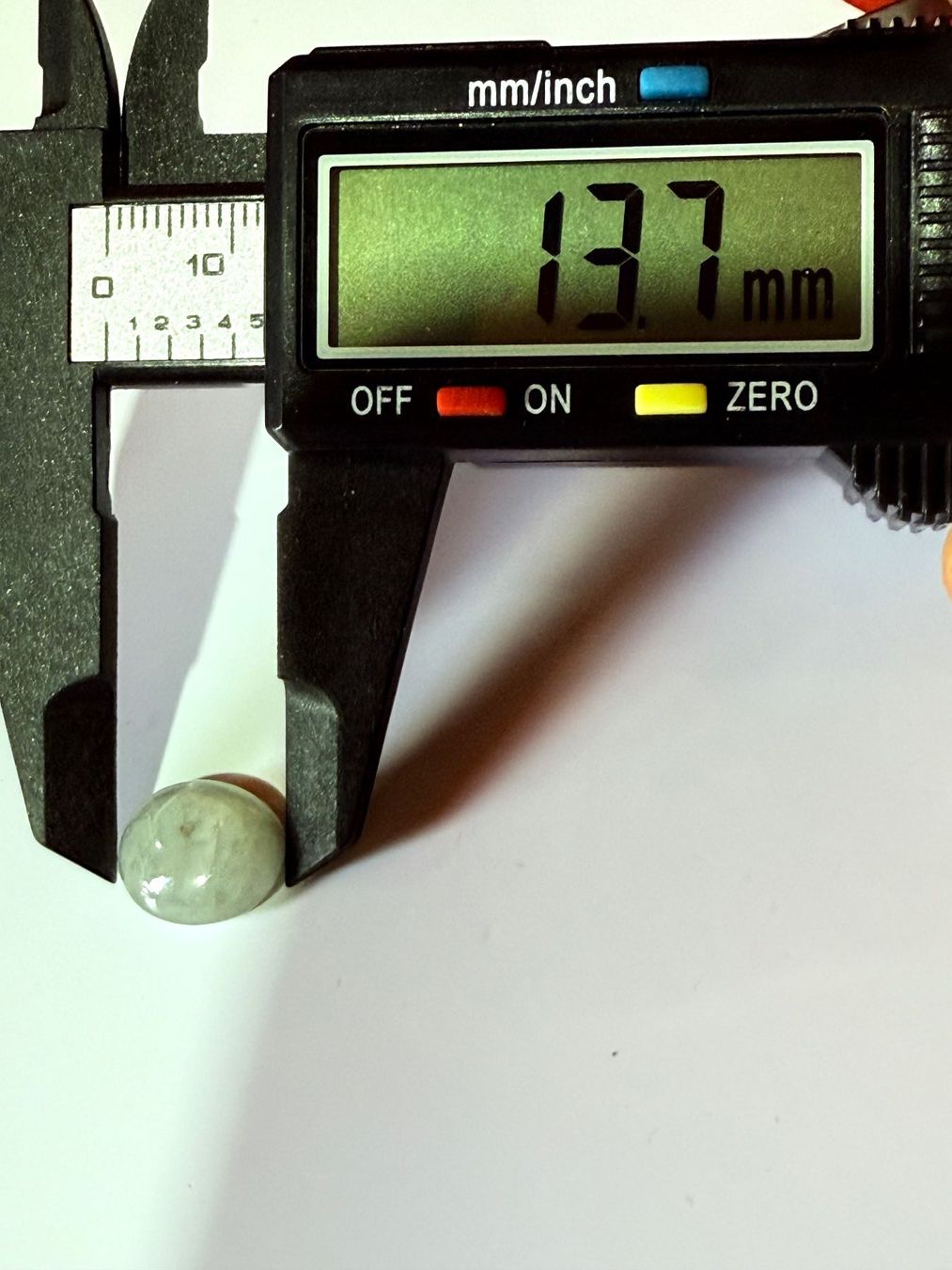 Pietre preziose: Echter, heller, grausilbriger Sternsaphir Cabochon – Nuovo e nell'imballaggio originale da Zuerich venduto da SonderArt-Wertgut 2