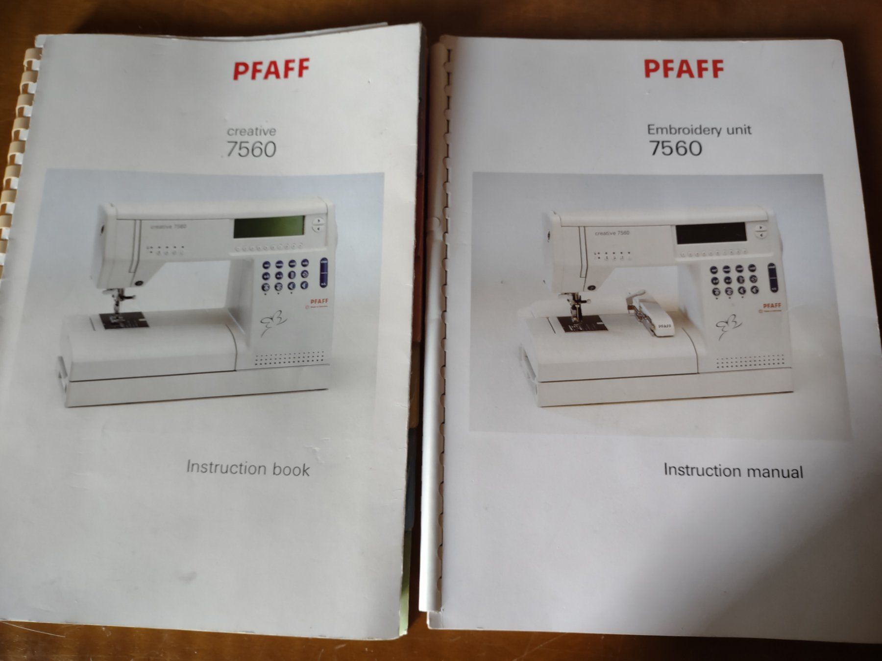 Pfaff Macchine da cucire: Pfaff Creative 7560 mit Embroidery Unit – Usato da Montlingen venduto da Nikita-Sidney 2