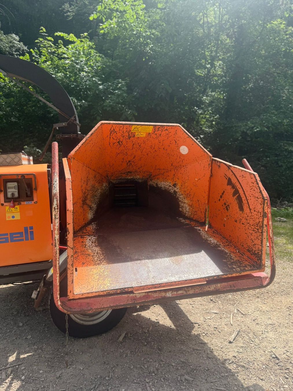 Trinciatrici: Holzhacker Iseli Profi Line 327 – Usato da Arboldswil venduto da Jaromunimog 2