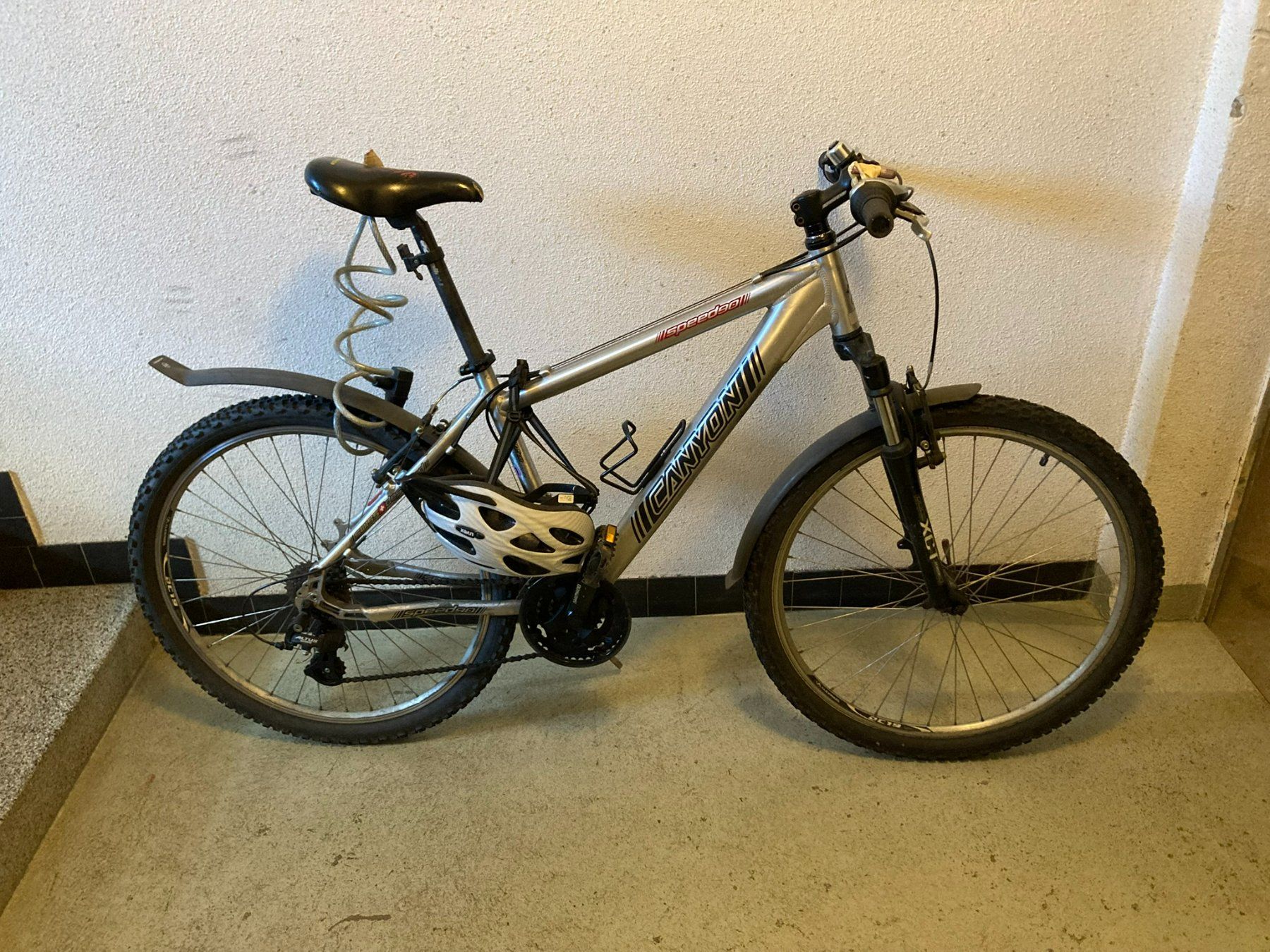 Velos: Bahnhof Velo – Gebraucht aus Niederscherli von ypsilon315 4