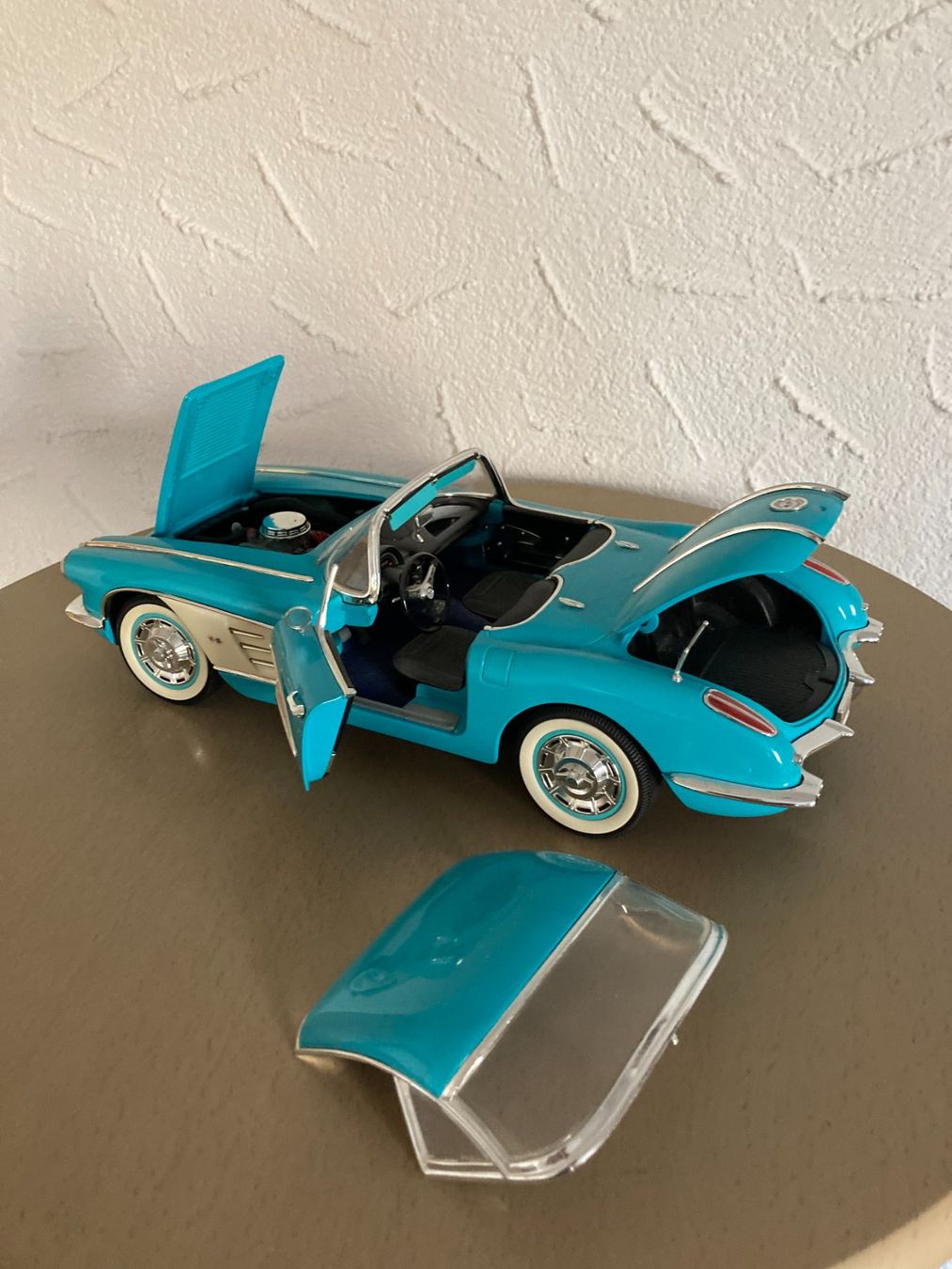 Solido Modellini d'auto: Chevrolet Corvette 1:12 – Nuovo (secondo la descrizione) da Bichelsee venduto da meikle 4