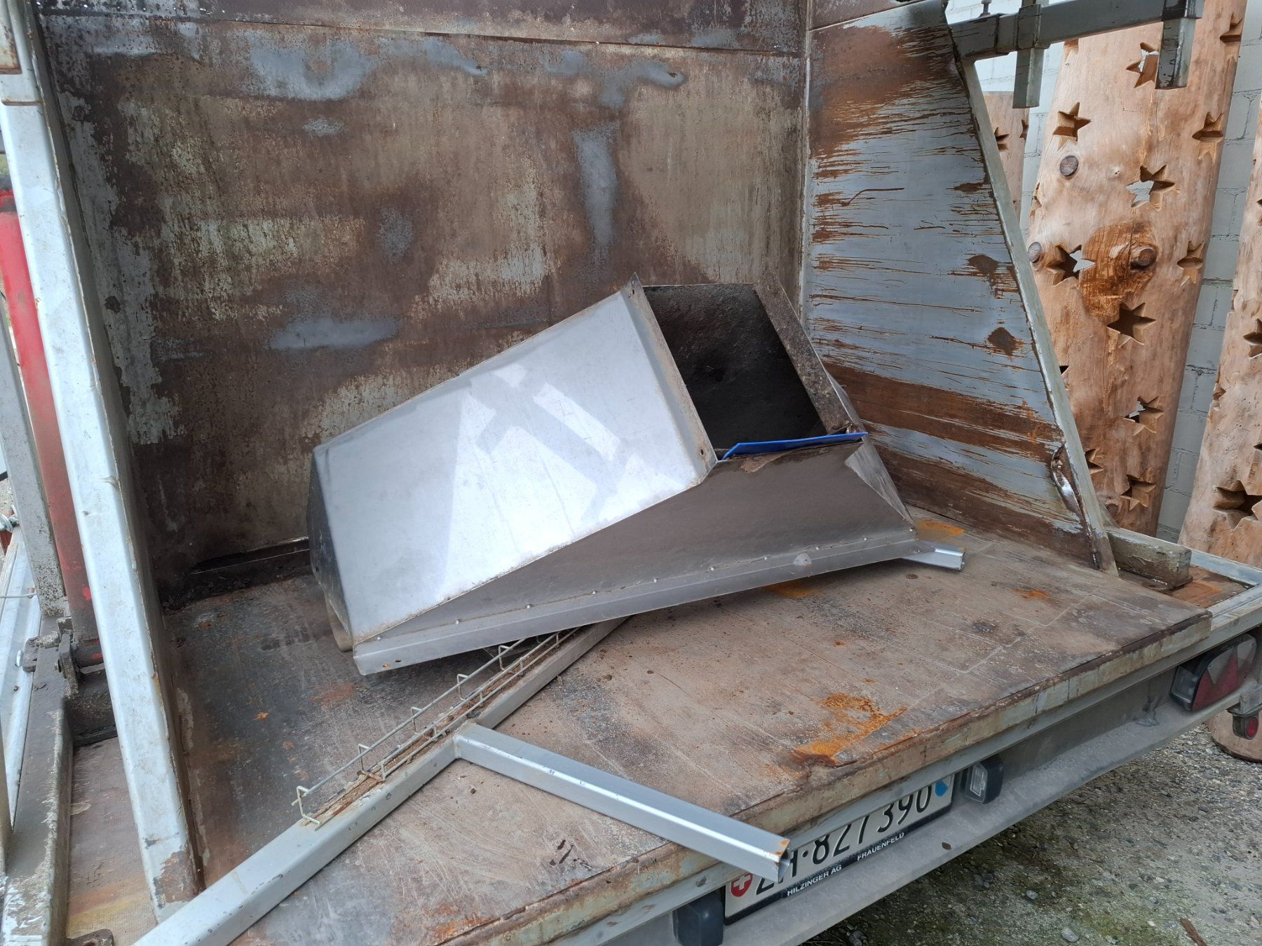 Tutte le macchine: Schmatec Kistenkipper – Usato da Fehraltorf venduto da Rolispeck 2
