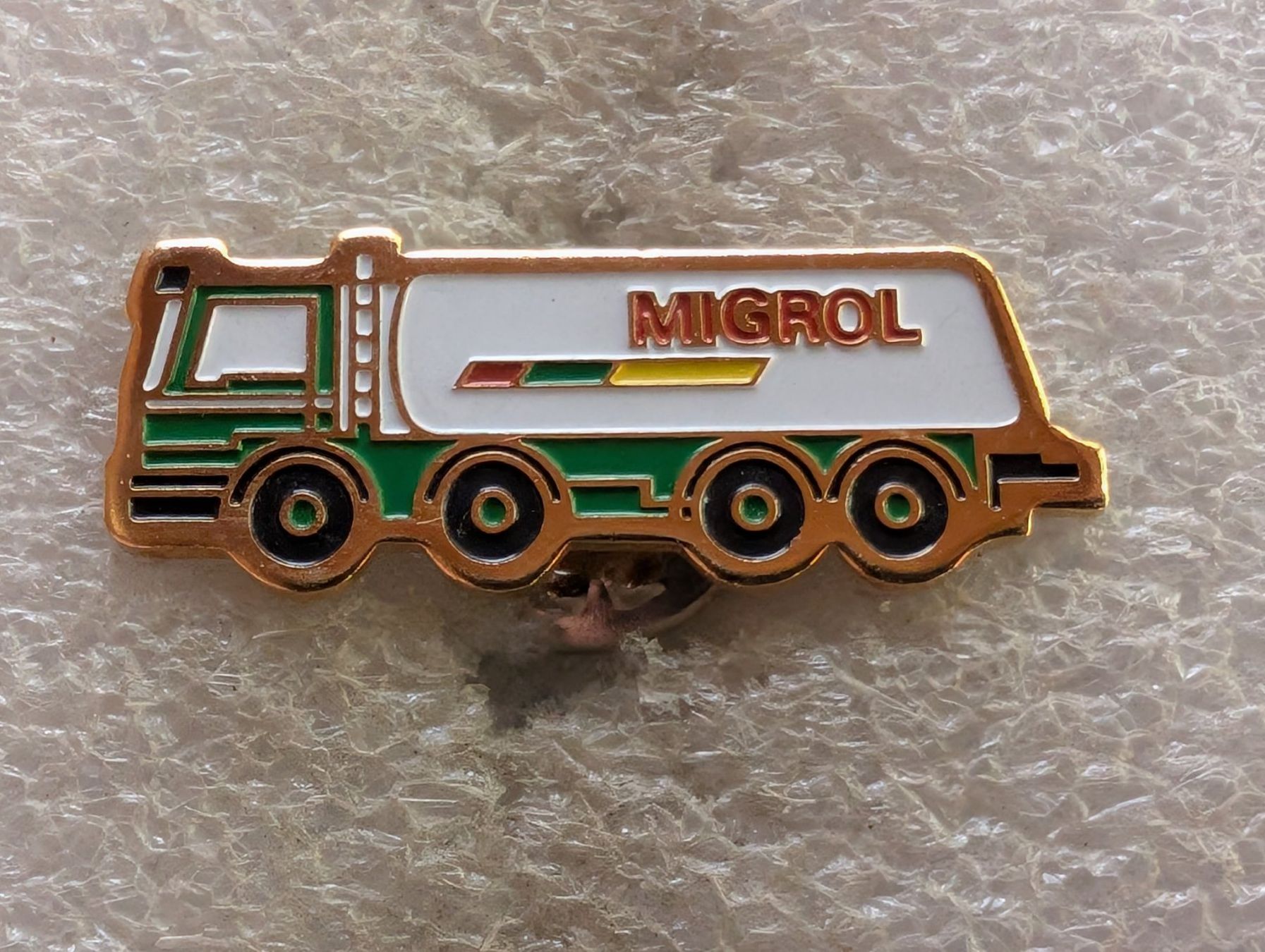 Plaketten & Abzeichen: Ansteckpin 209: Migrol LKW – Gebraucht aus Oppligen von Pin-Fall-Shop