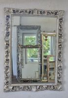 Restaurierter Vintage-Wandspiegel 153 × 113 cm – Unikat