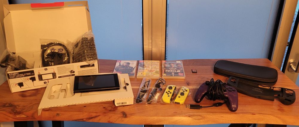 Nintendo Switch Set (Gebraucht) in Zürich für CHF 259 – mit Lieferung ...
