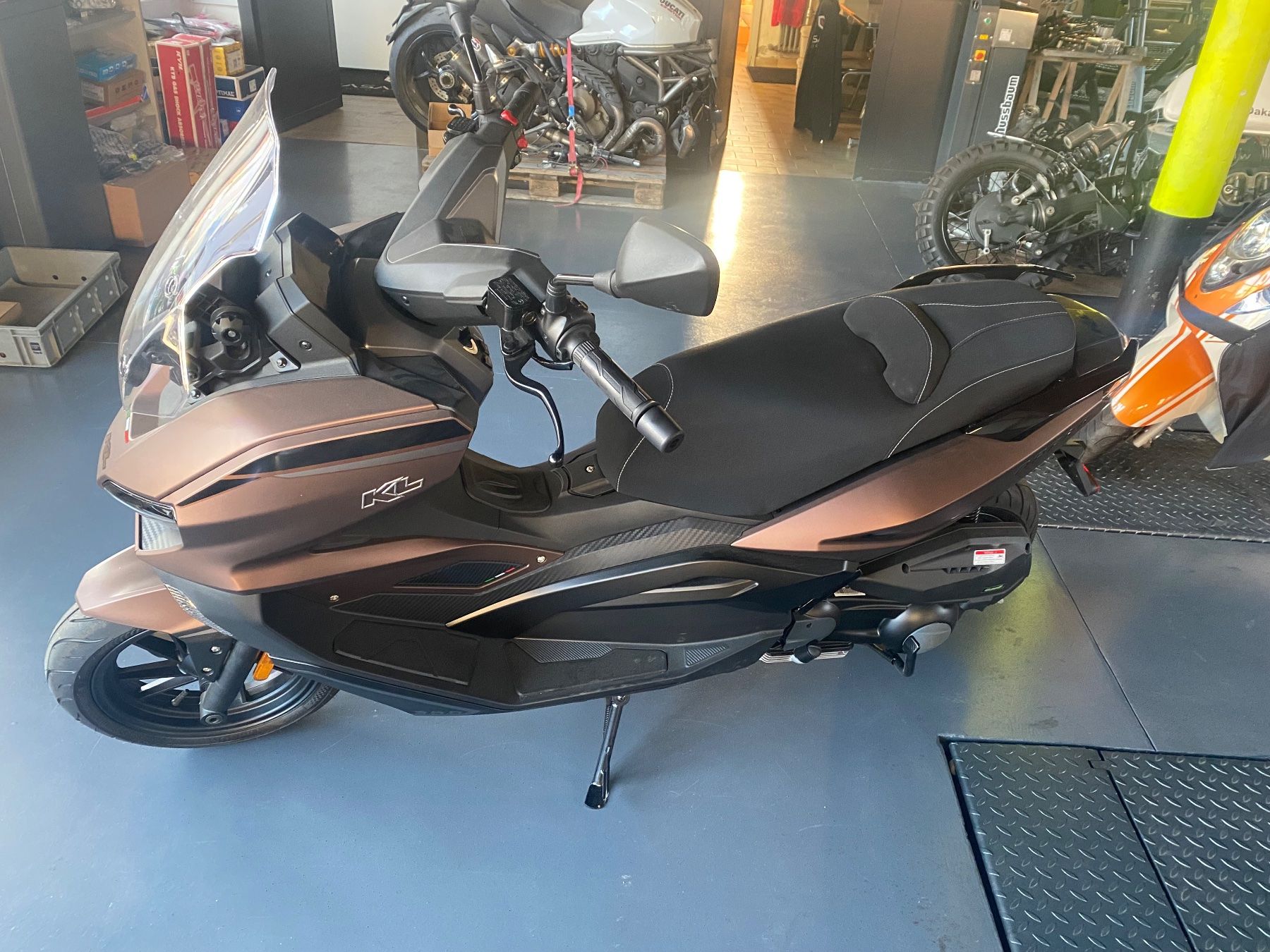 Scooter: Kl Brera 300 – Nuovo (secondo la descrizione) da Agno venduto da inf_h6y9 3