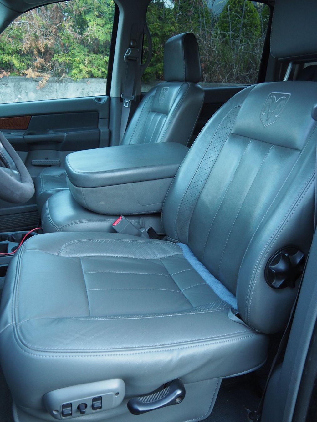 Dodge Automobili: Robuster Dodge Ram 2500 Pick-up Hemi – Usato da Brig venduto da Raphaelz 5