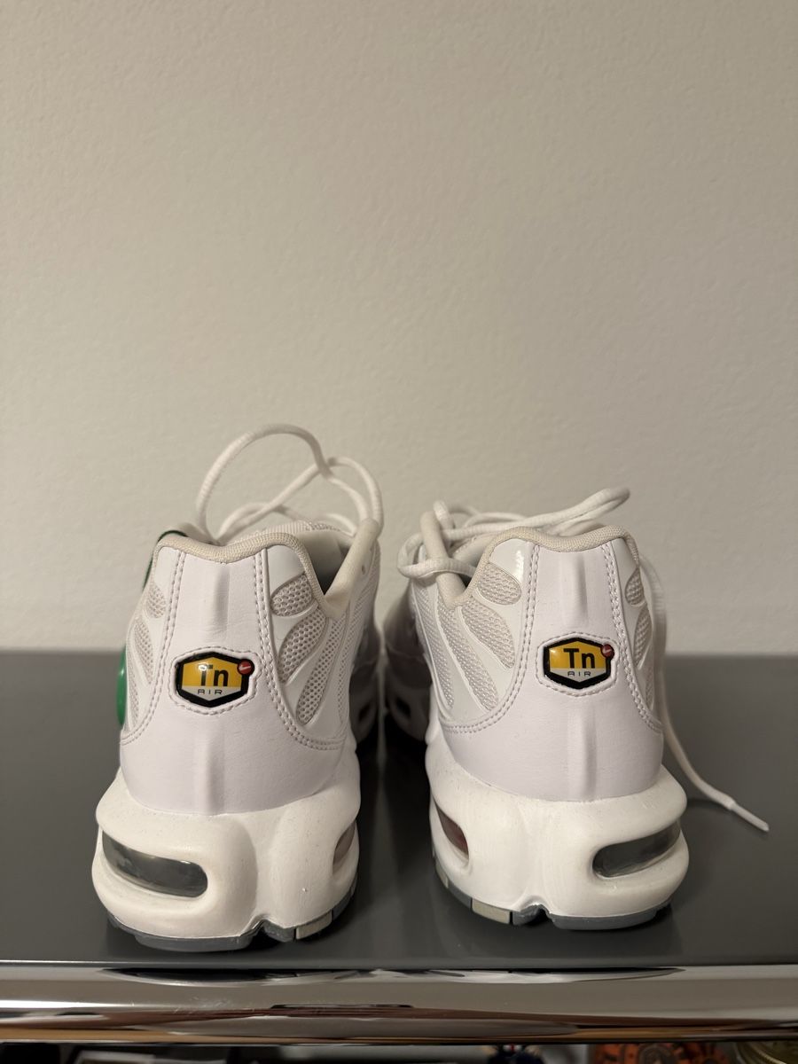 Nike Chaussures hommes: Nike Air Max plus weiss – Neuf avec emballage d'origine à Steffisburg par yan_l276 1