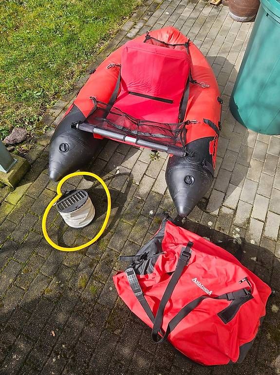 Salvagente: Berkley Bellyboat inkl. Guideline Flossen – Usato da Zürich venduto da jan_s988 1