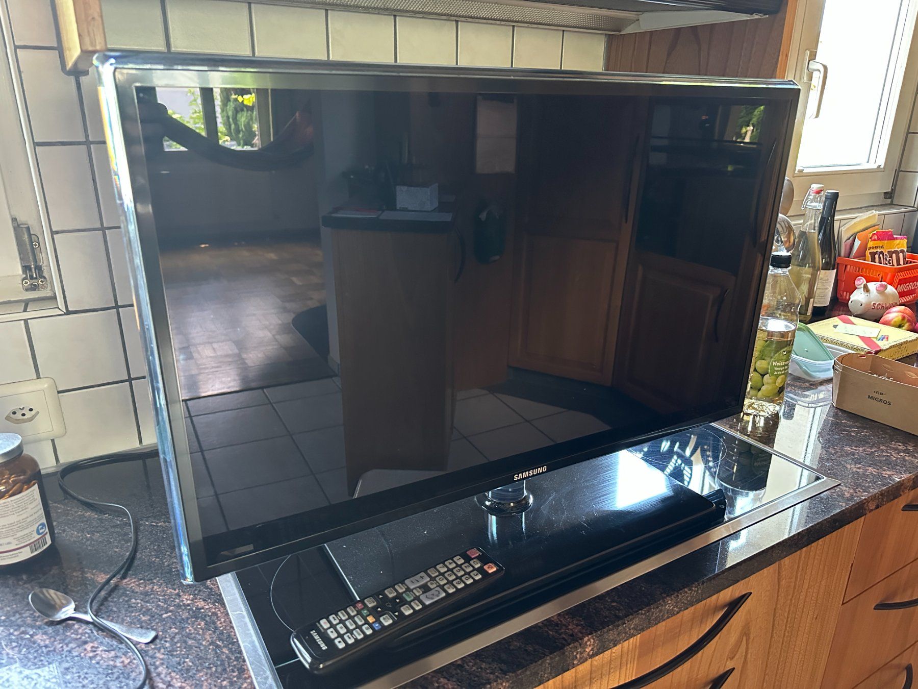 Samsung Televisori: Fernseher 32" – Usato da Näfels venduto da turnright