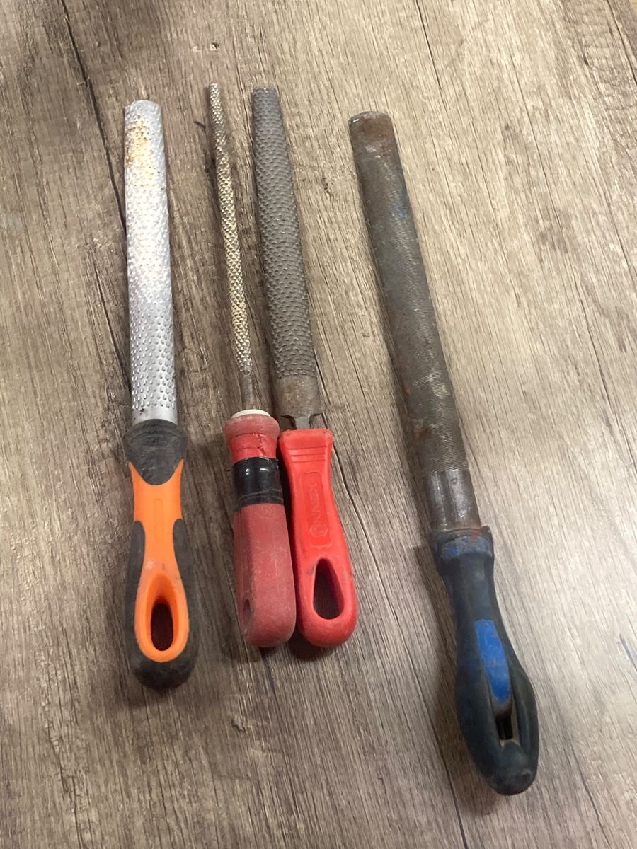 Tous les outils: Feilen Set 4 Stk. Gebraucht – D'occasion à Siebnen par neb_tt6h