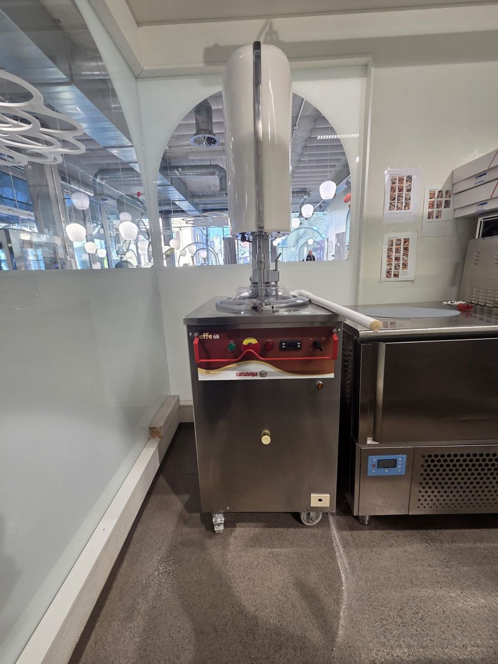 Tutte le macchine: Cattabriga EFFE 6 - Eismaschine ''Klassiker'' – Usato da Birmensdorf ZH venduto da HarryH01 1