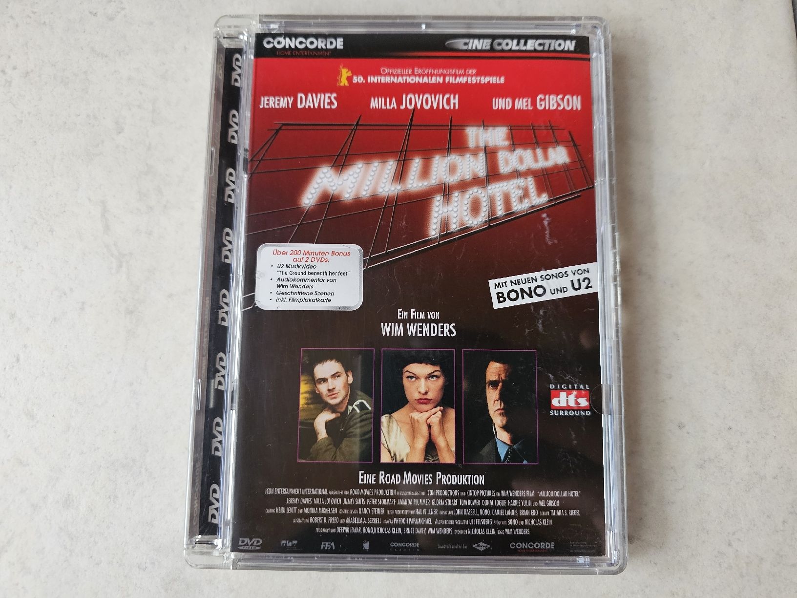 Tutti i DVDs: The Million Dollar Hotel – Usato da Schneisingen venduto da backstore24