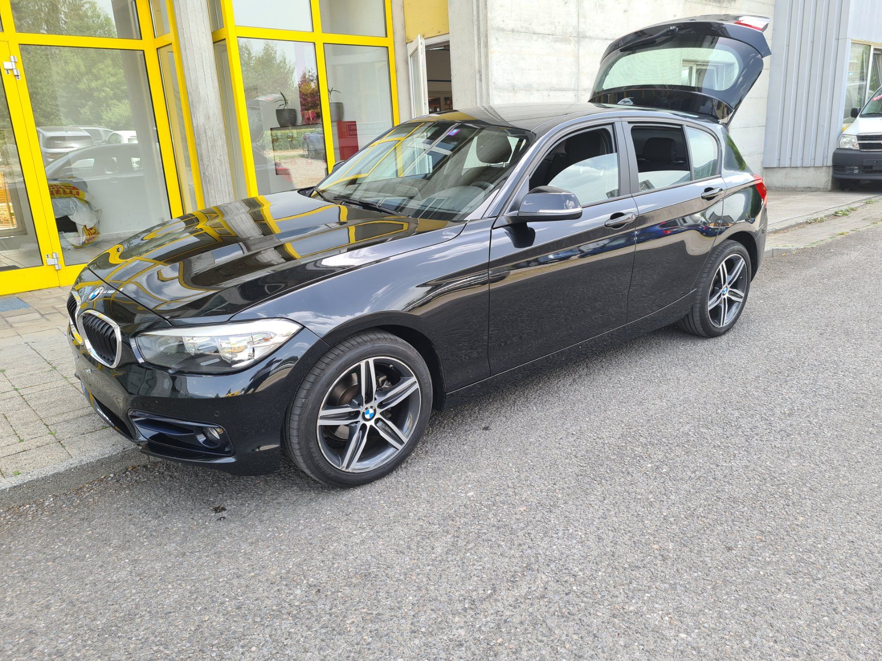 BMW Automobili: BMW 118I – Usato da Monthey venduto da 187-zeroo 2