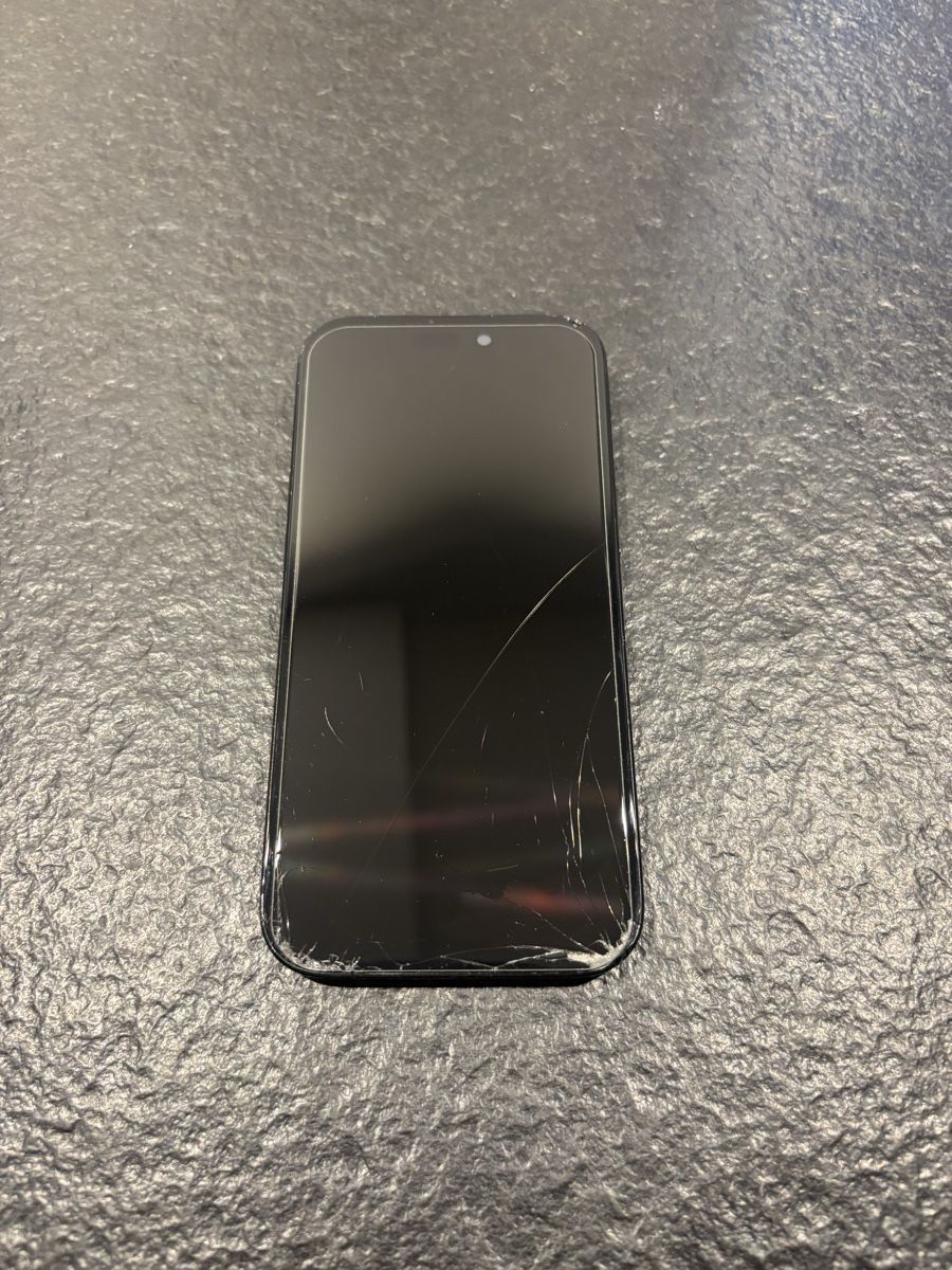 Apple Telefoni cellulari / Smartphones: IPhone 15 – Difettoso da Appenzell venduto da Tanja222