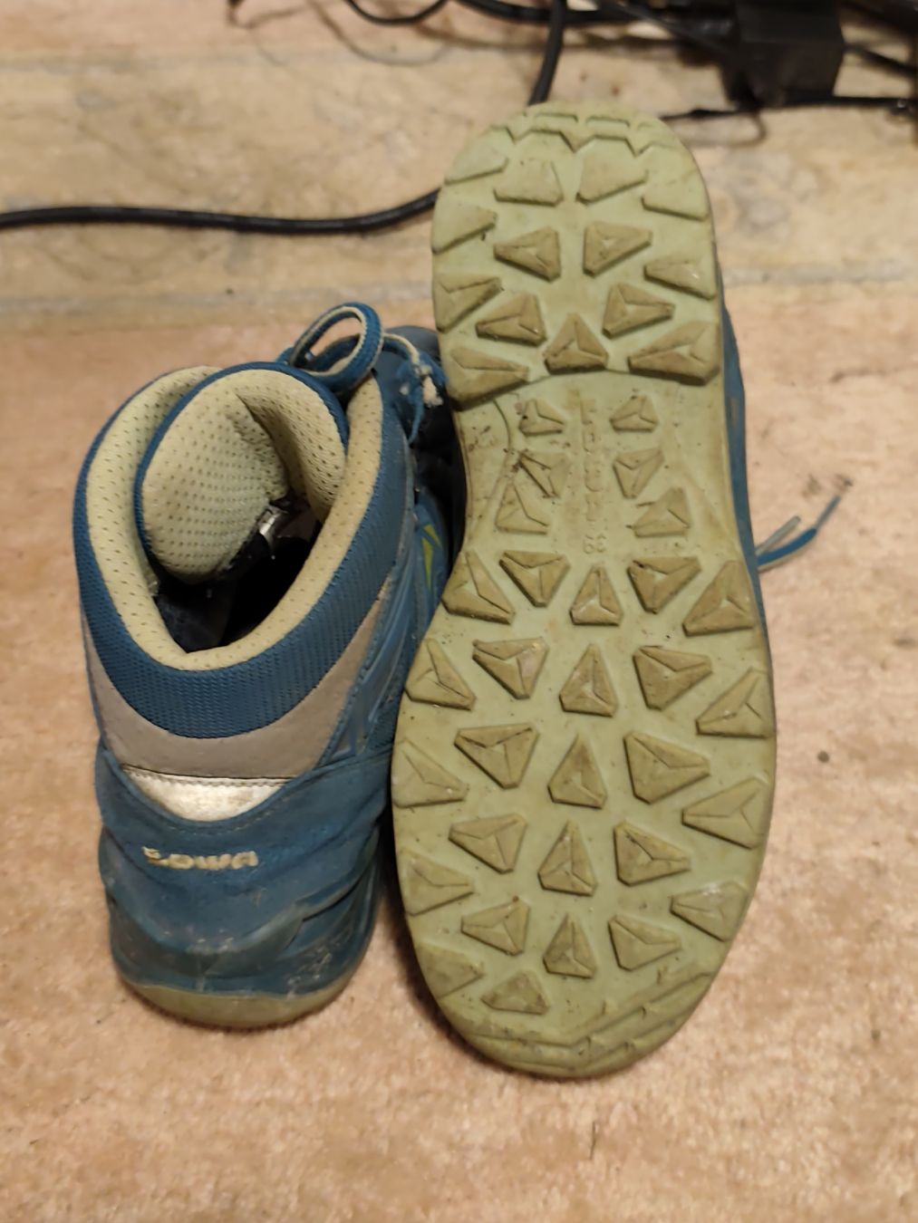 Lowa Schuhe für Jungen: Lowa 39 – Gebraucht aus Unterentfelden von eloim 1