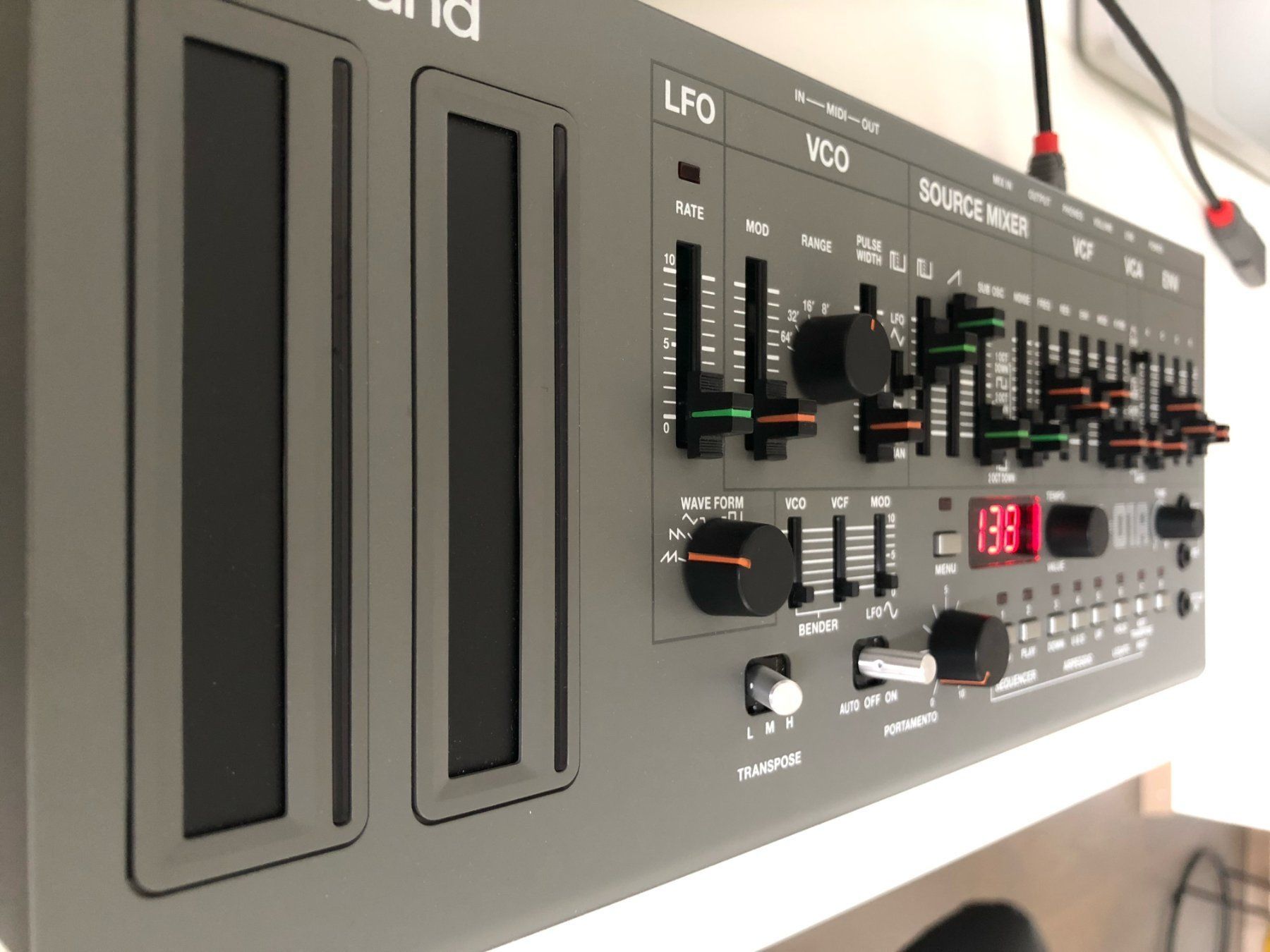 Roland Musikinstrumente: Roland SH-01A – Gebraucht aus Lausanne von Pazuzu02 2