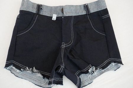 Neu: Lässige Jeansshorts, Gr. "XL" / 110