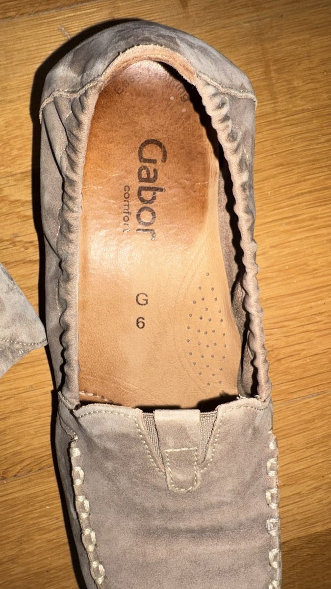 Gabor Damenschuhe: Schöne Gabor Wildleder Mokkassins 39 – Gebraucht aus Gümligen von morticiaaddams 3