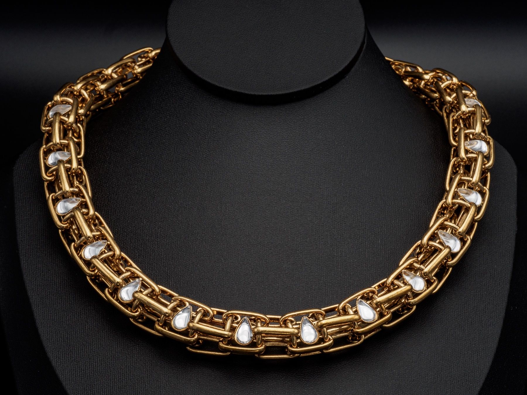 Catenine: Vintage Rossi Bijoux Statement Collier; Goldfarben – Usato da Zürich venduto da nostalgic_treasures
